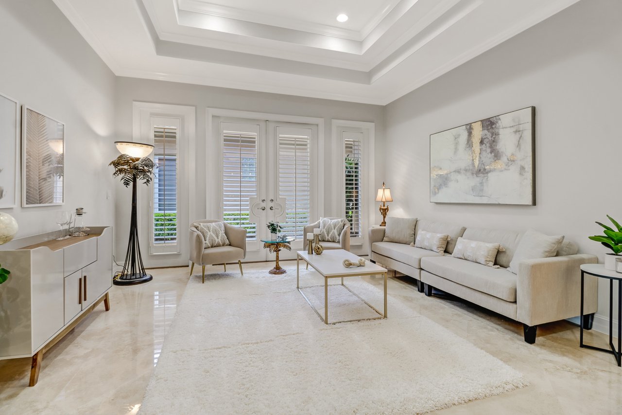 2270 Silver Palm Pl
