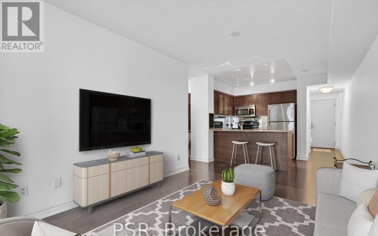2414 - 761 Bay St