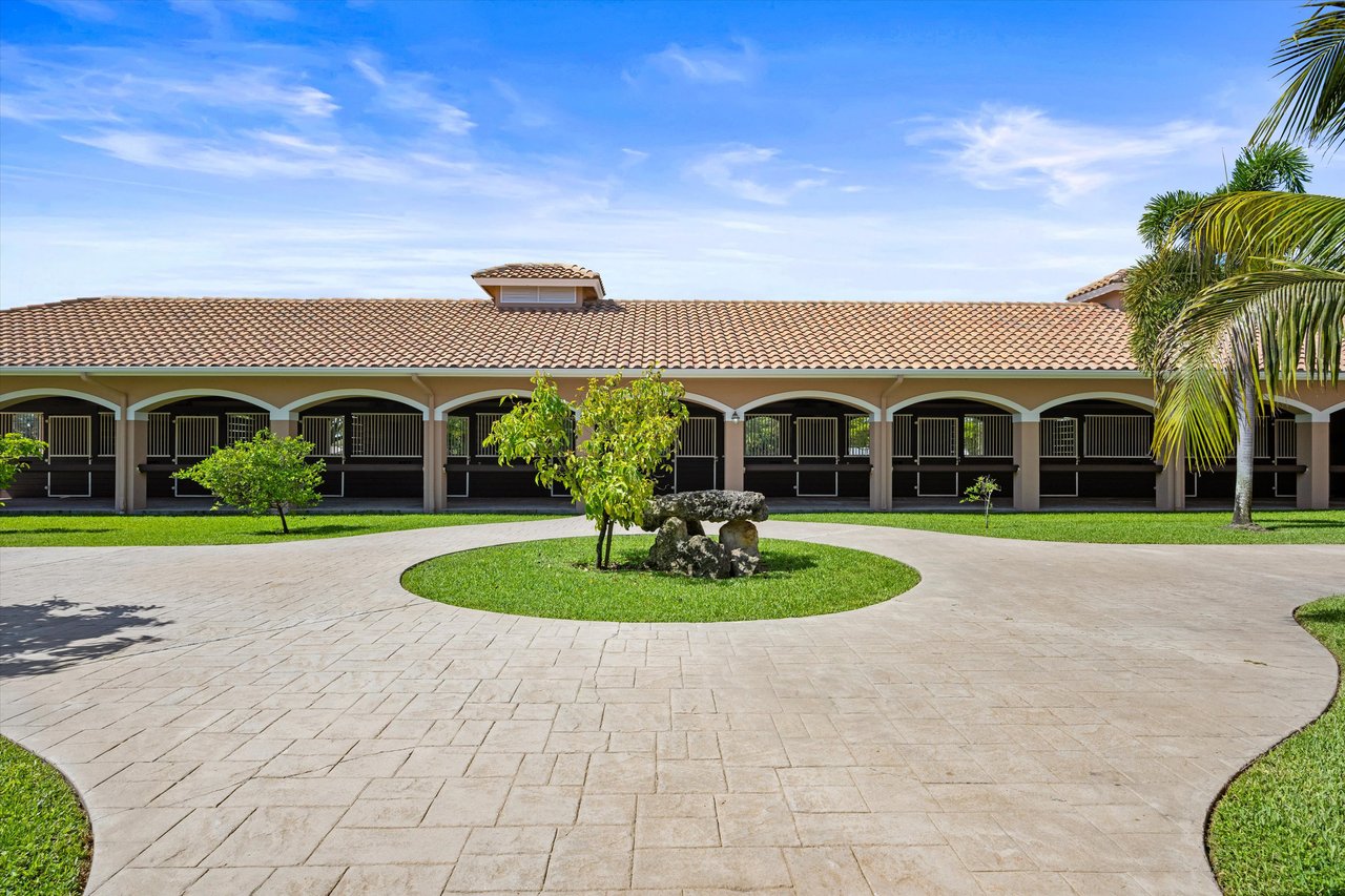 3287 Grande Road