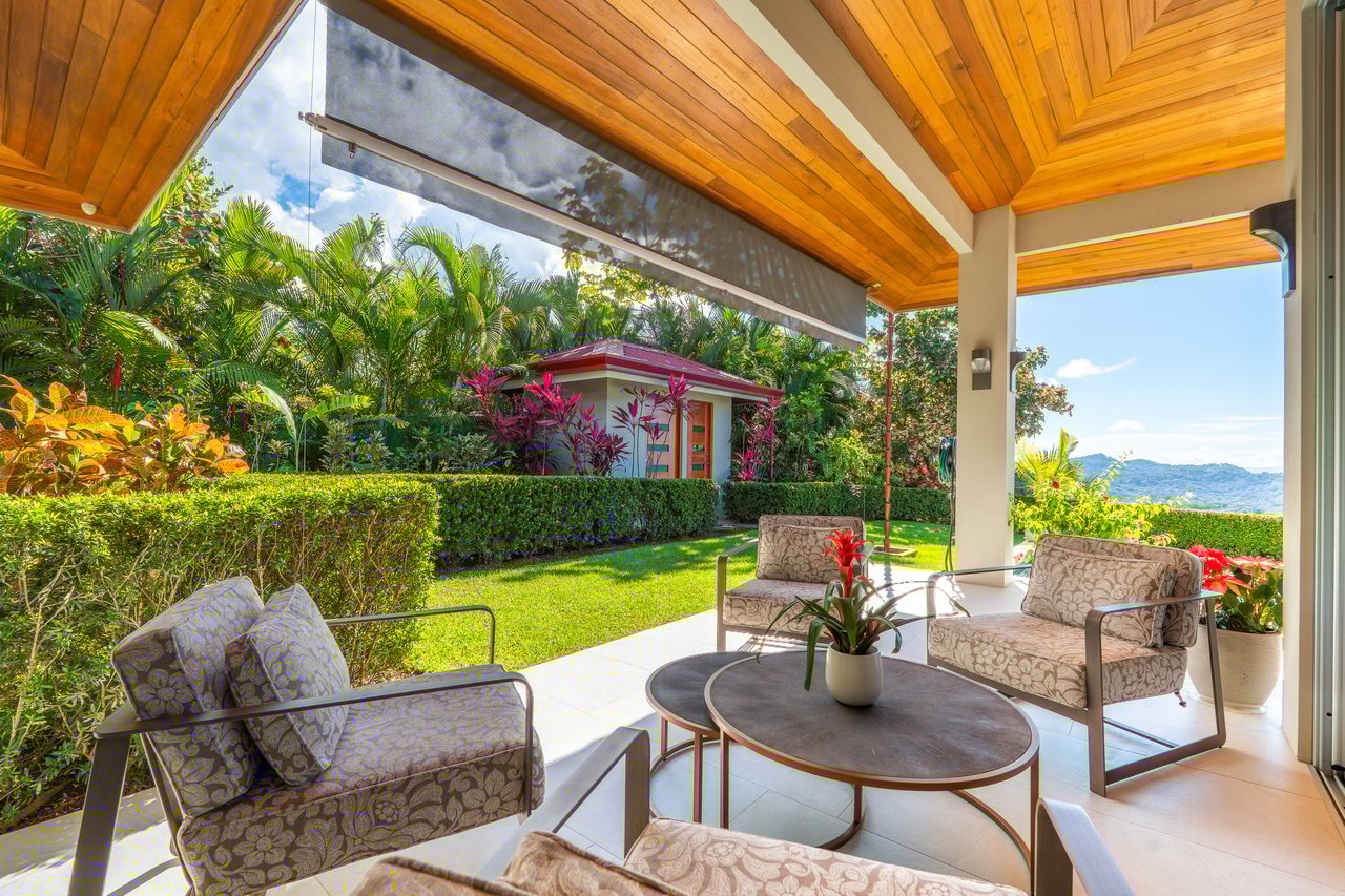 Blue Horizon – luxury ocean-view home in Ojochal, Costa Rica