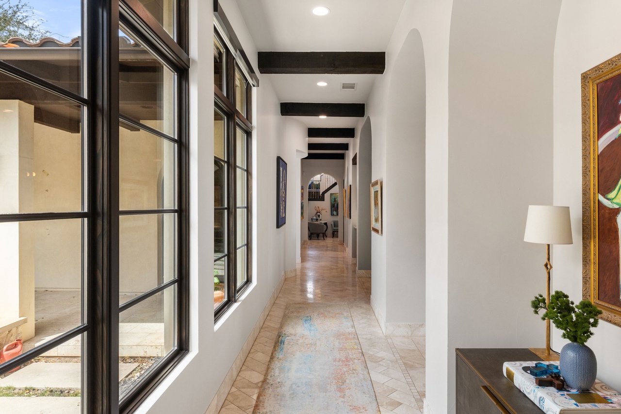 16000 Pontevedra Pl.