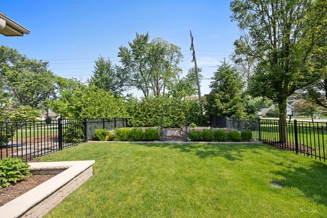 4103 Douglas Road