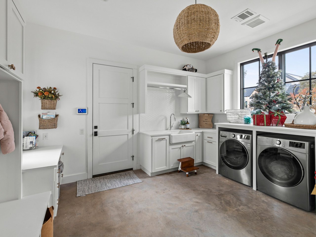 A Modern Hill Country Masterpiece at Creek Road Ranch