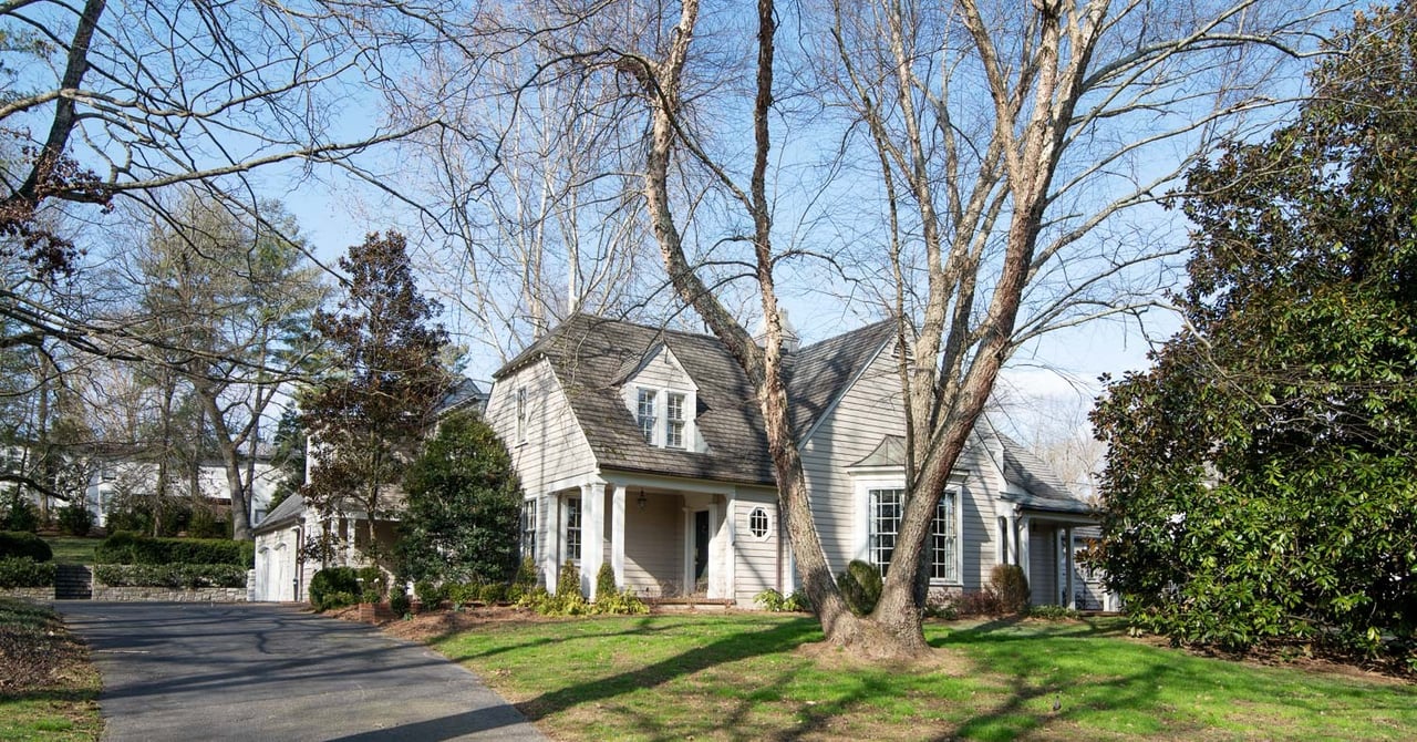 309 Walnut Dr.