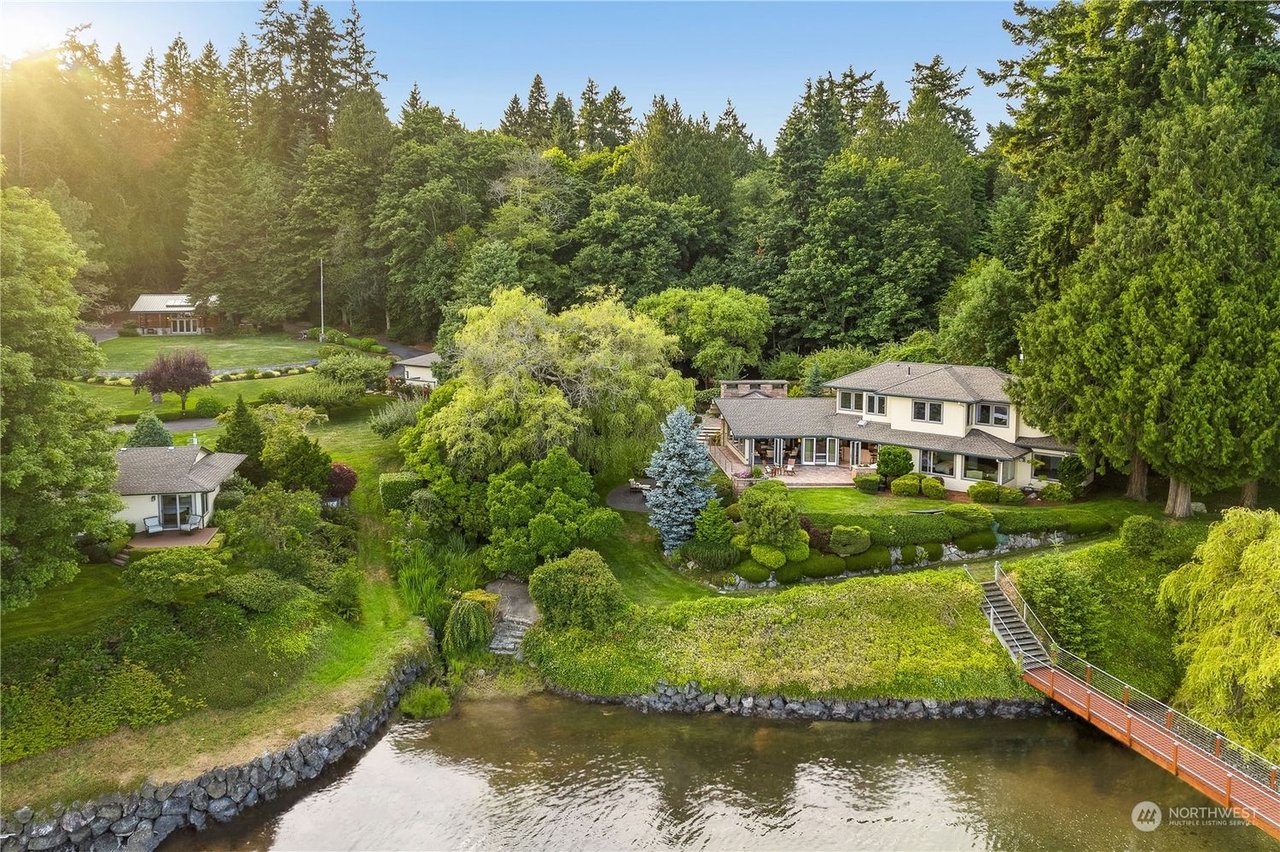 21330 Miller Bay Rd NE