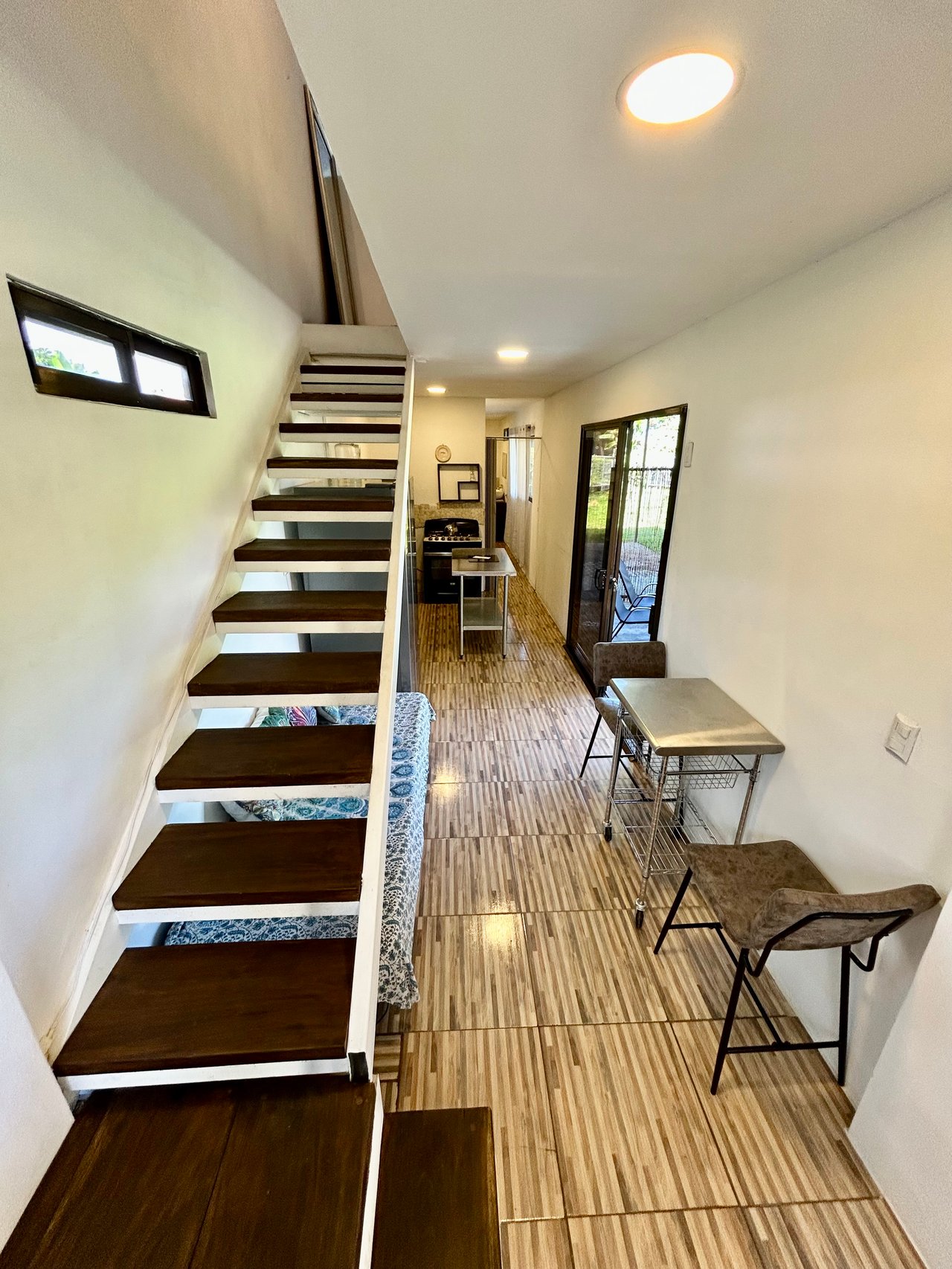 Hatillo Breeze, 2 Bedroom Home on 1,311m2 of usable land and year round creek!
