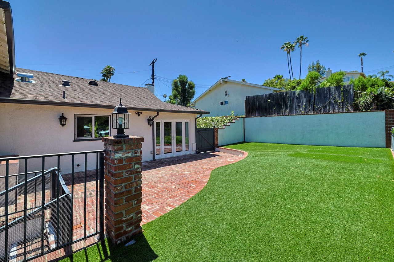 6051 Sadring Avenue