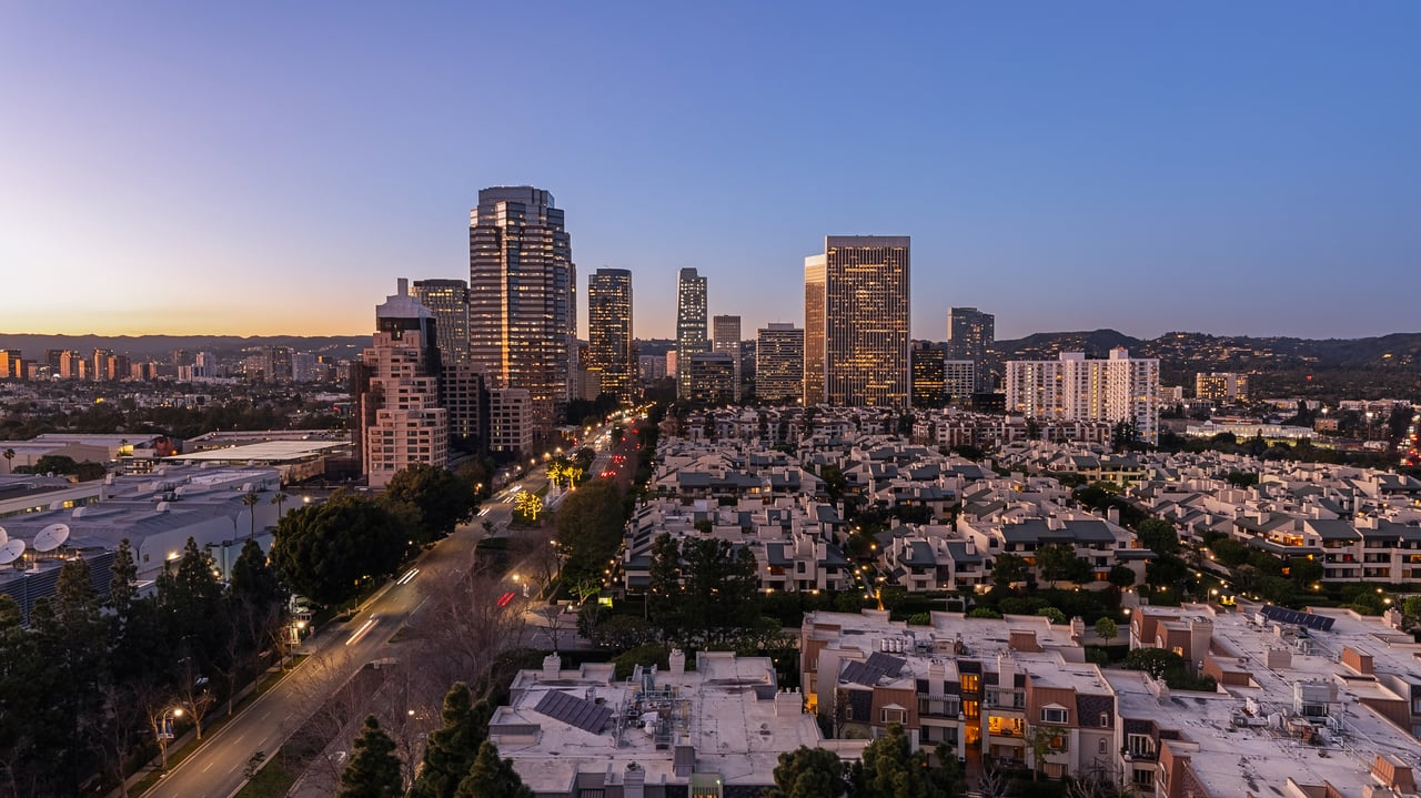 2220 Avenue Of The Stars Unit: 1802W