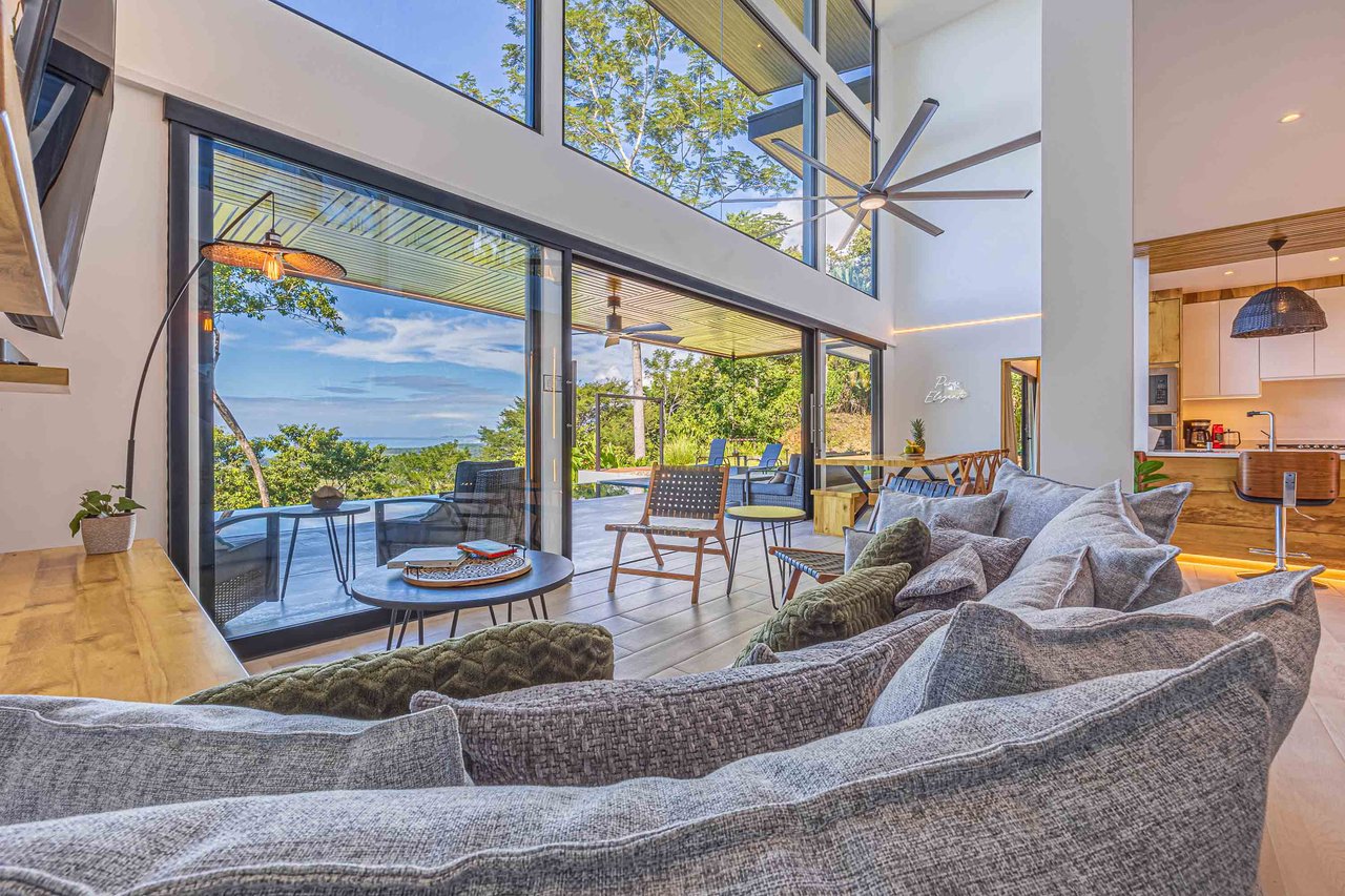 Exclusive Luxury Villa with Infinity Pool