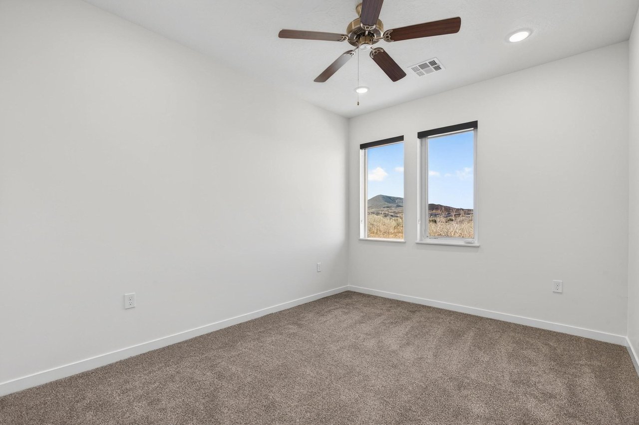 983 W State St C-203