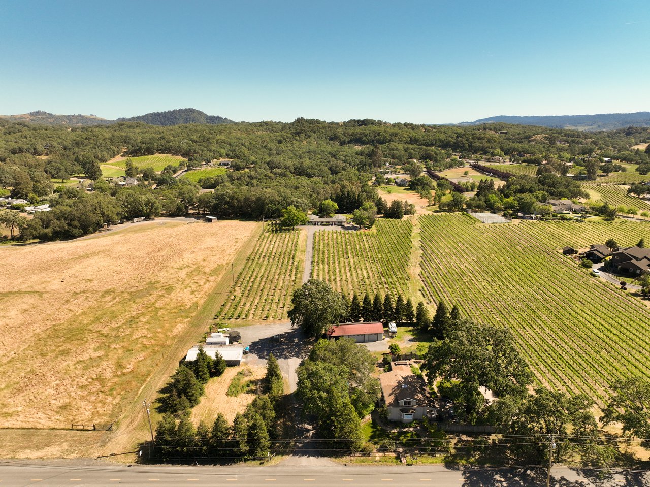 725 Lytton Station