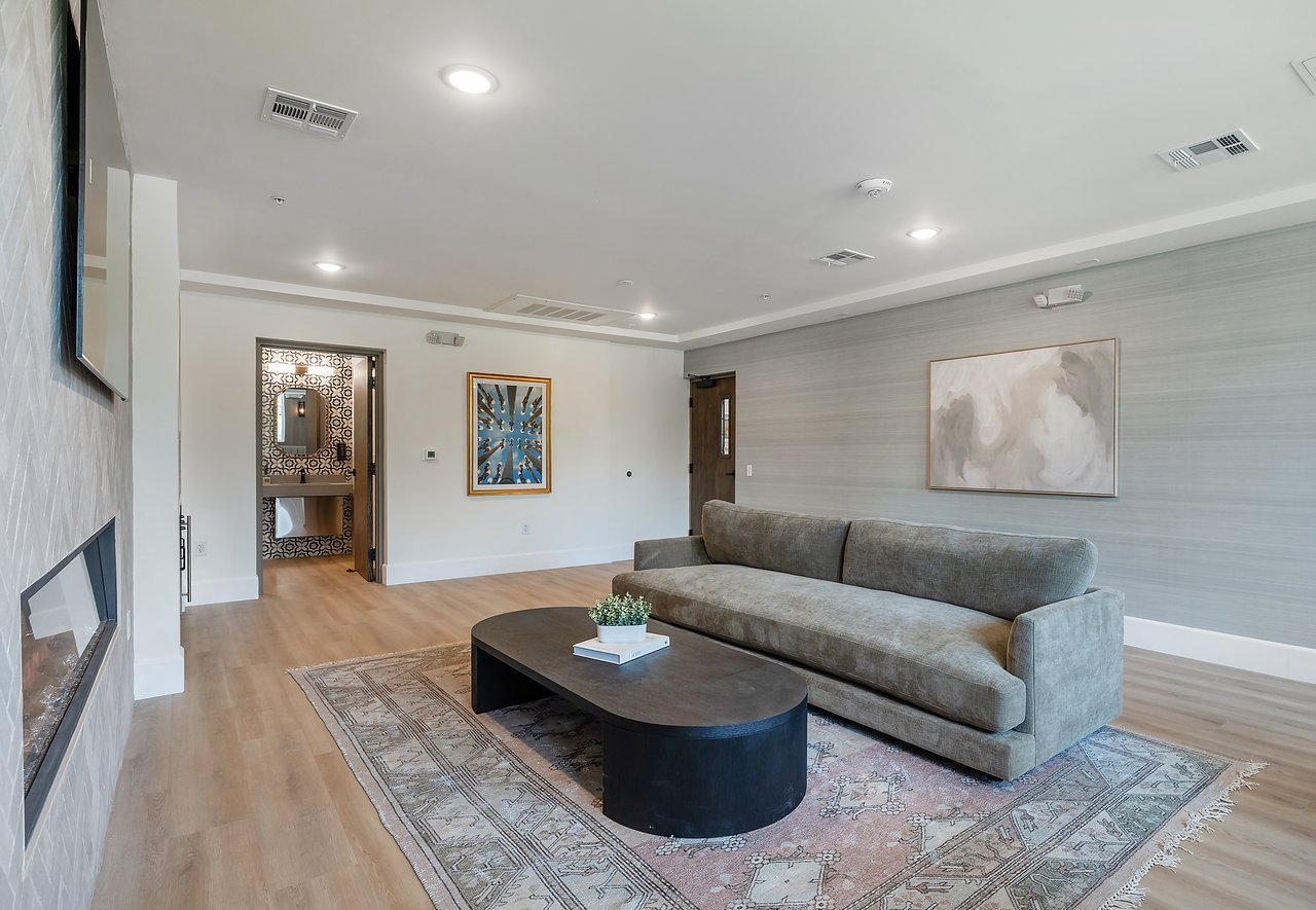 Paseo Living || 1303 S Orange Grove Avenue