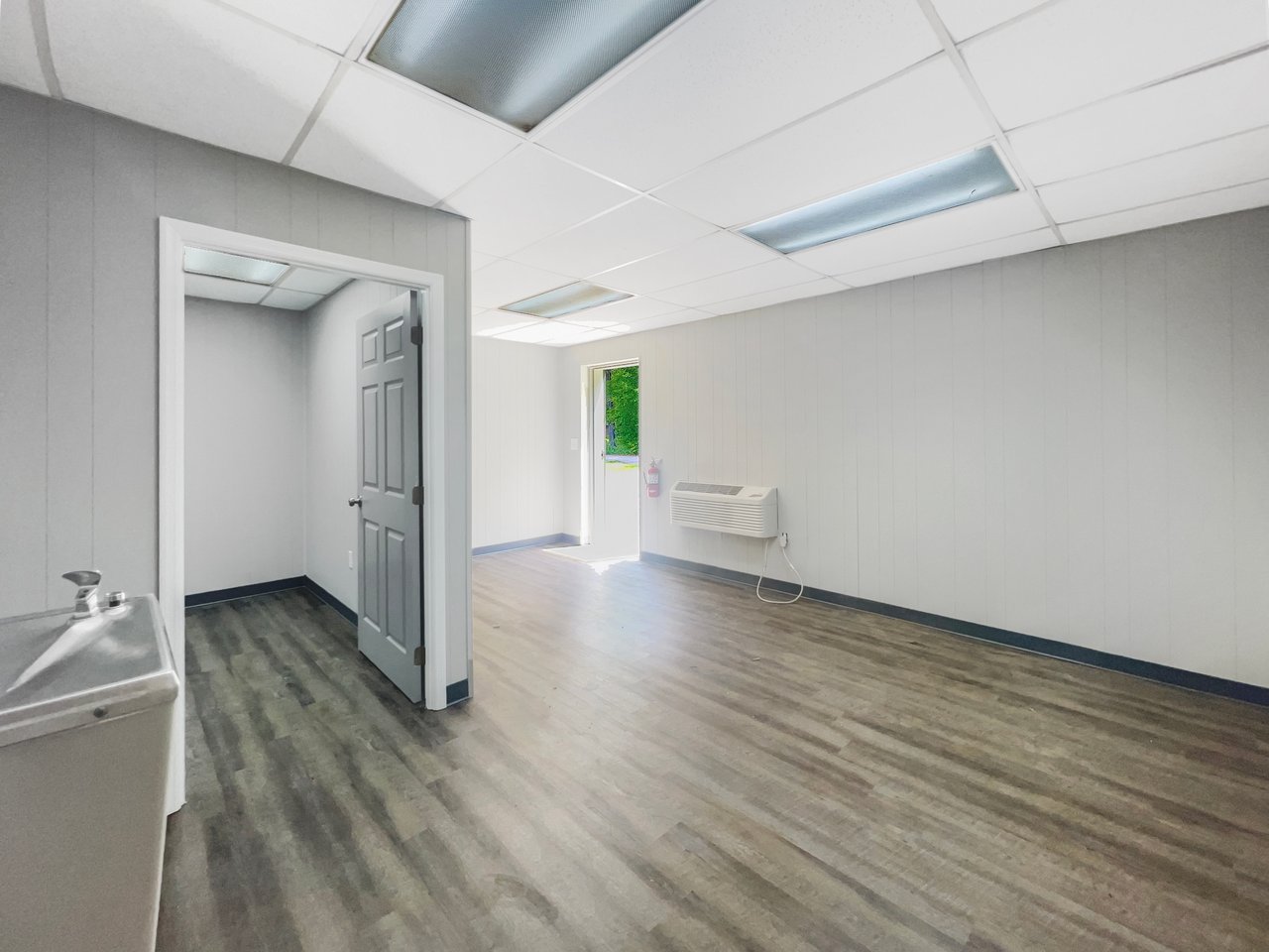 800 Industrial Circle