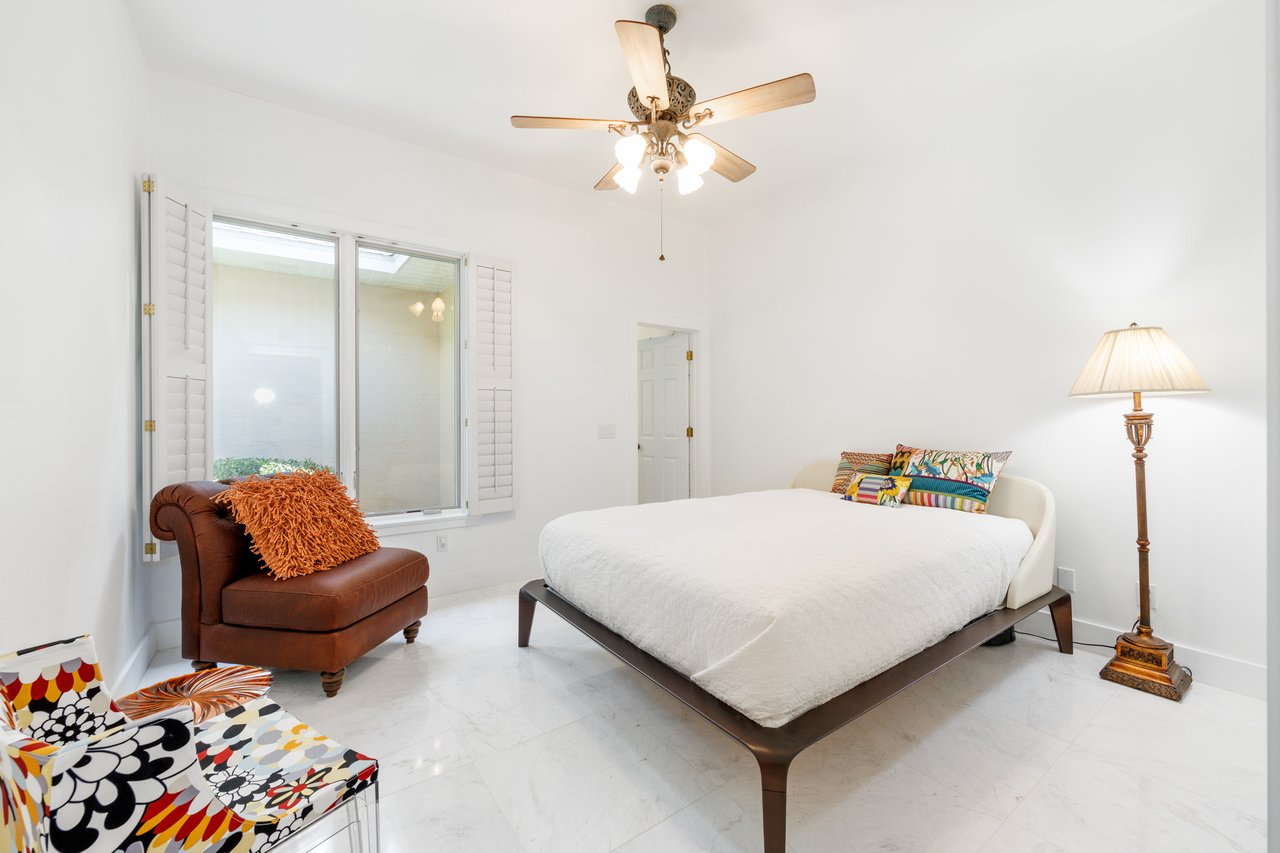 6709 SW 17th Terrace Rd