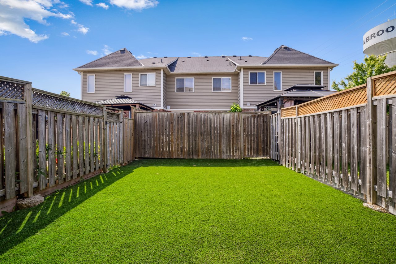 Freehold Townhouse on Quiet Court