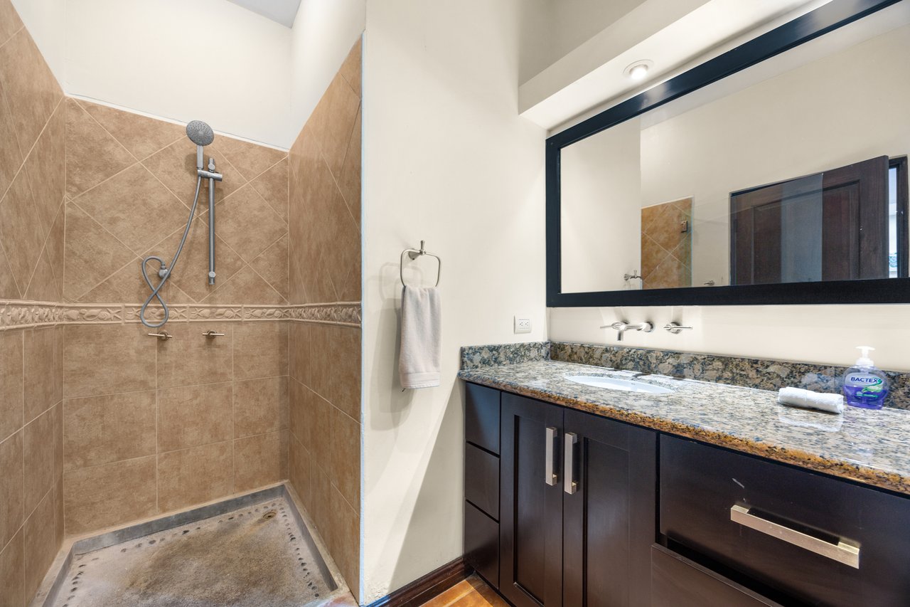 Casa de Vida, Altos de Flamingo | Mediterranean-Style Villa with Pool & Guest House Near Playa Flamingo