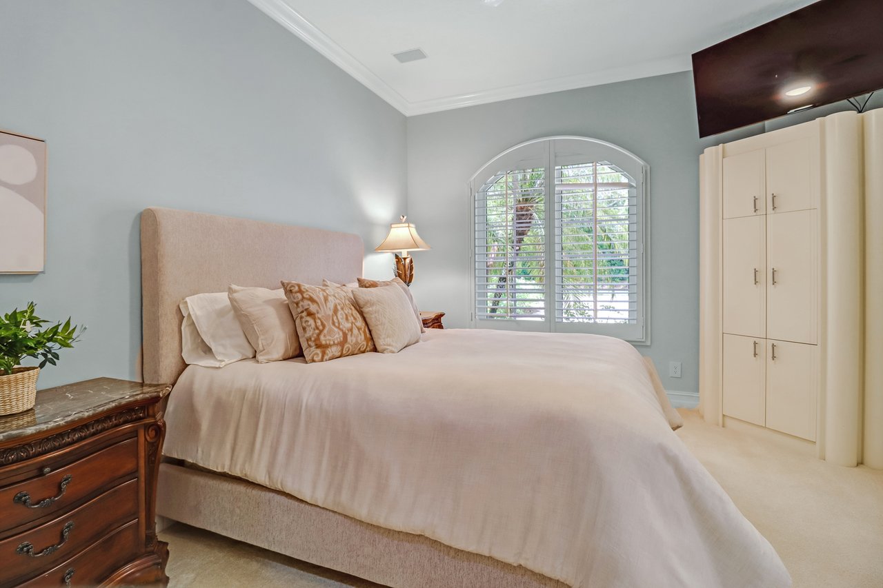 2270 Silver Palm Pl