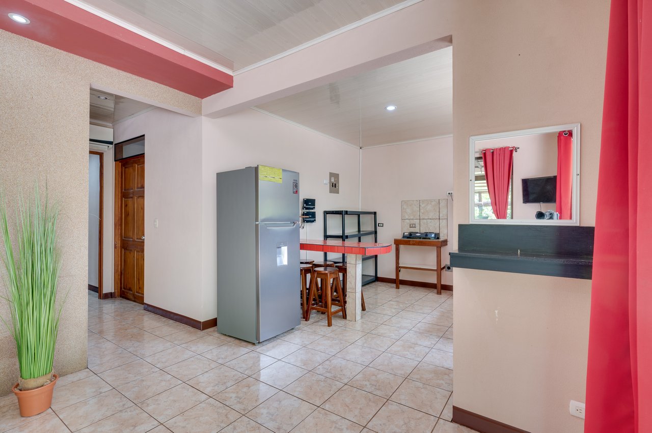 Tamarit House | Spacious Tropical Retreat in Villareal, Costa Rica