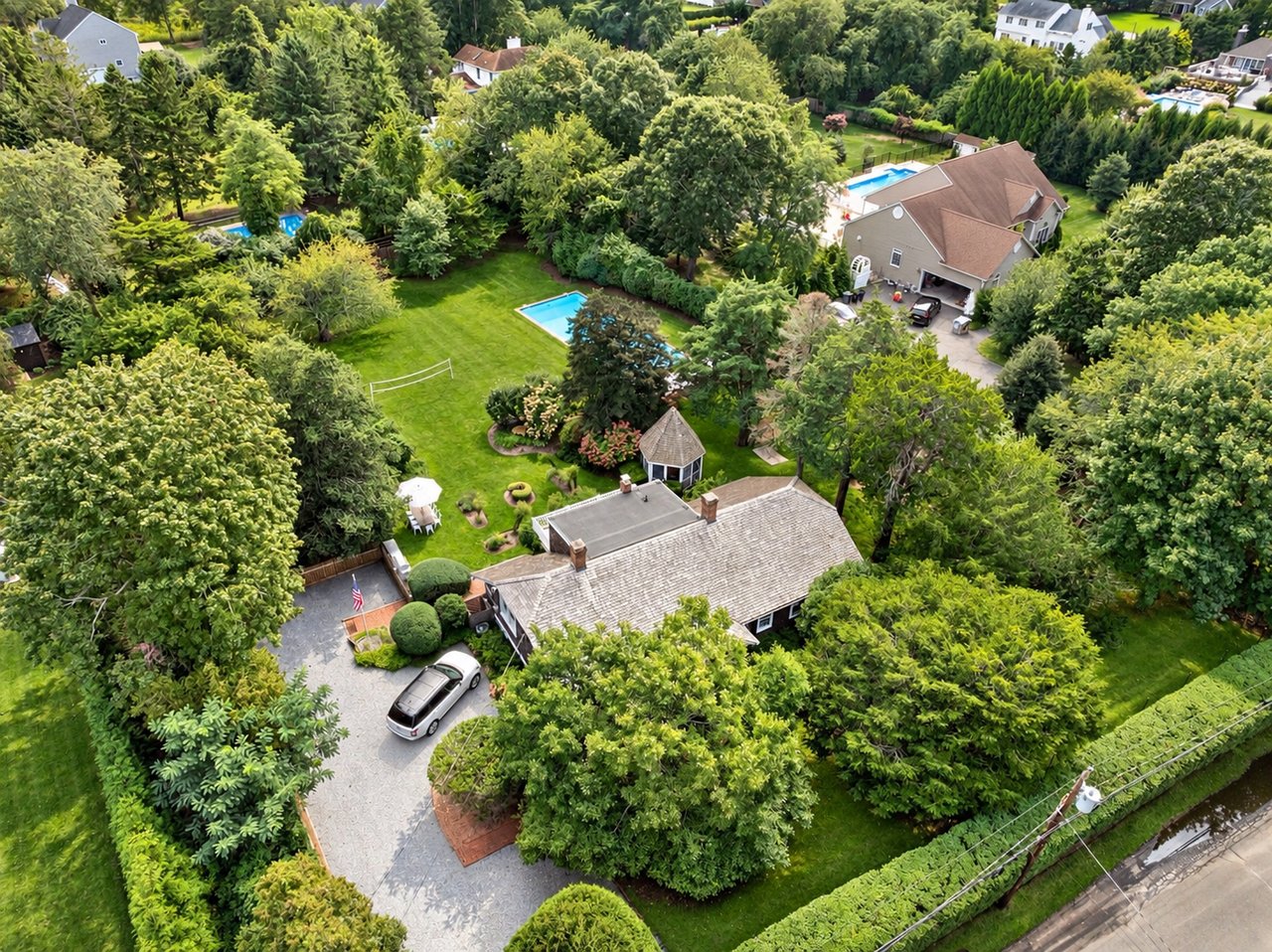8 Tuthill Point 