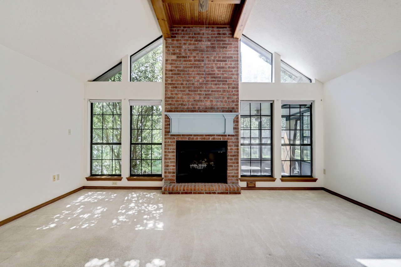 20738 Squaw Valley Trl