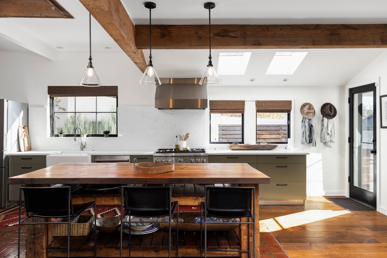 1830 Mapleton Avenue