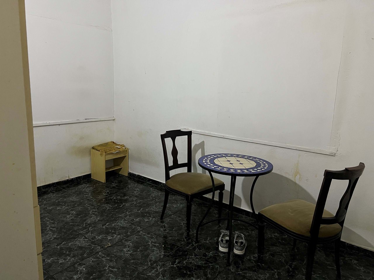 Prime Commercial Space Near Lisbon – Tenant in Place – 5% Annual Return