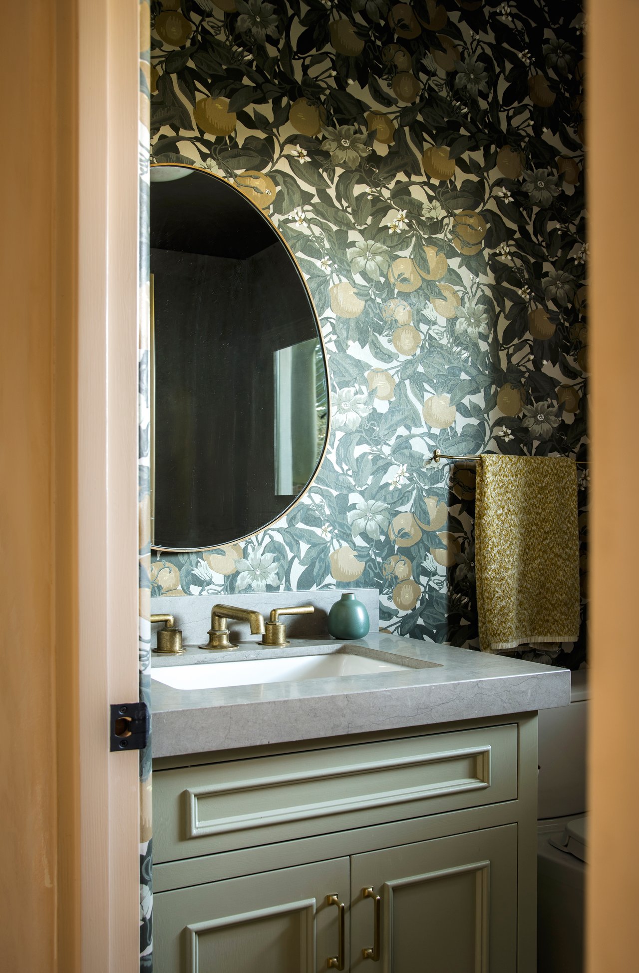 1982 N Normandie Ave