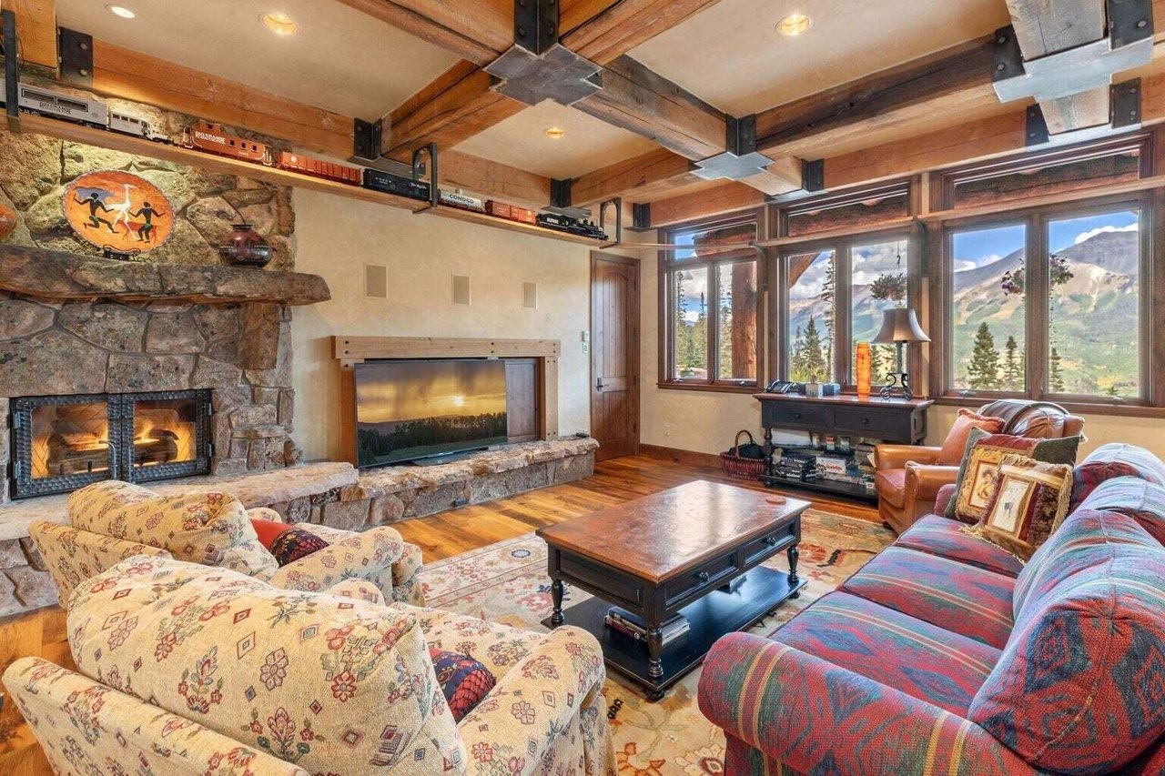 120 Prospect Creek Dr