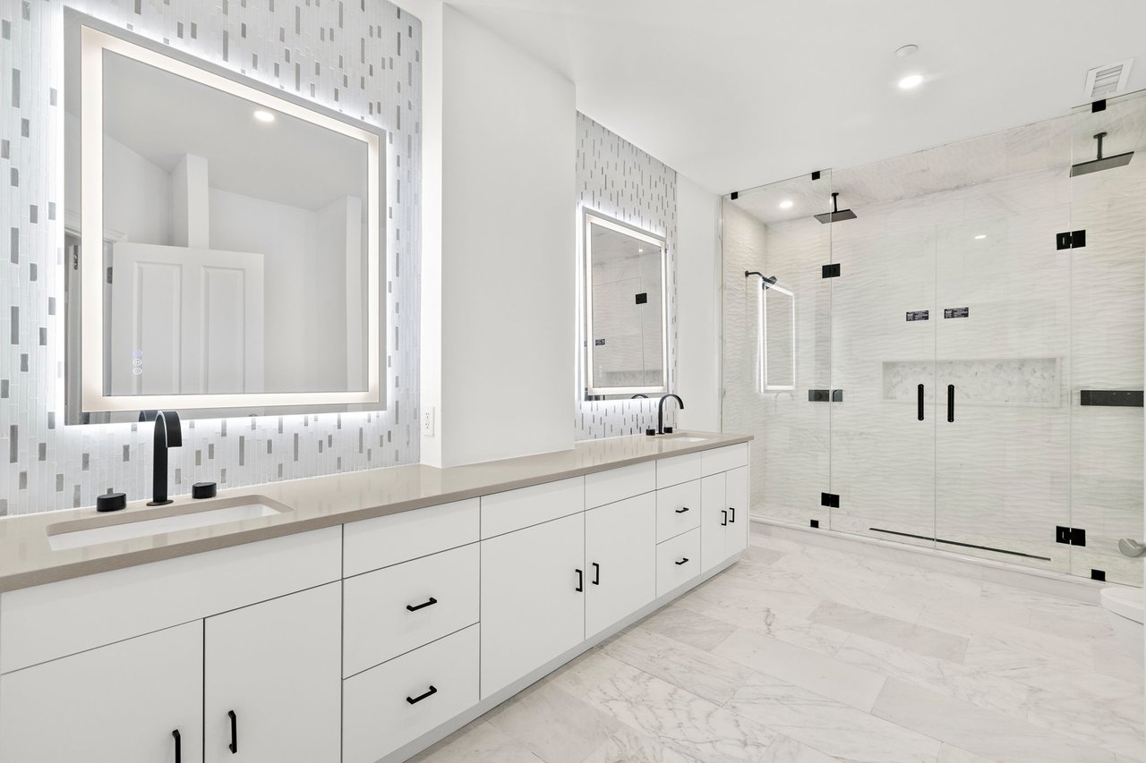 16 Regency Place | Townhouse in The Brownstones at Port Imperial