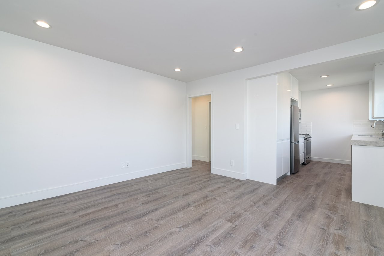 1310 W Valencia Drive