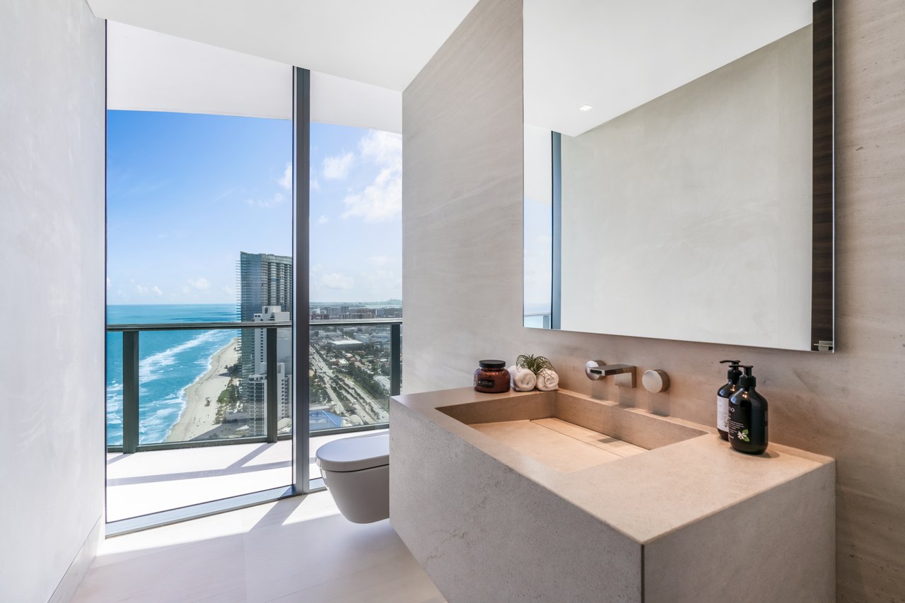 Regalia Penthouse