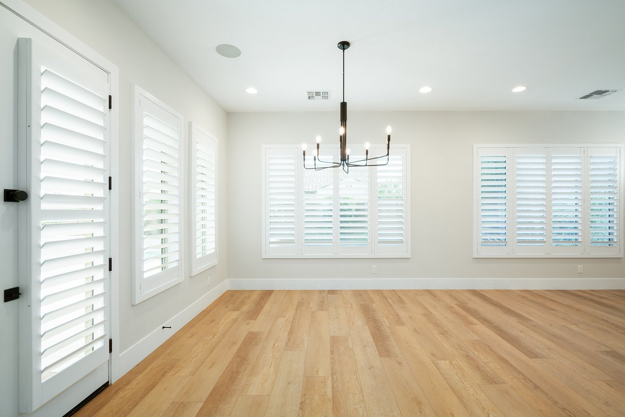 5537 E VIA CABALLO BLANCO