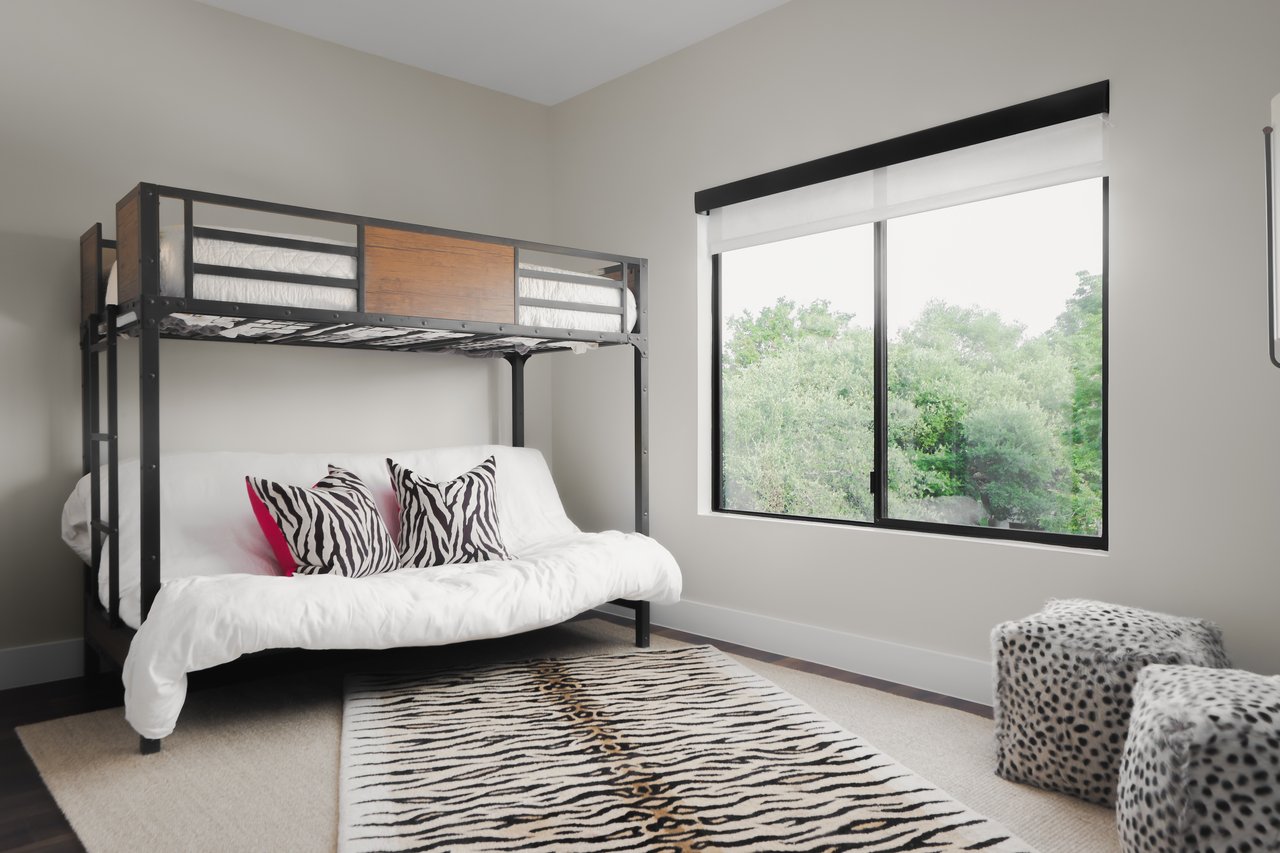 1704 Palisades Pointe