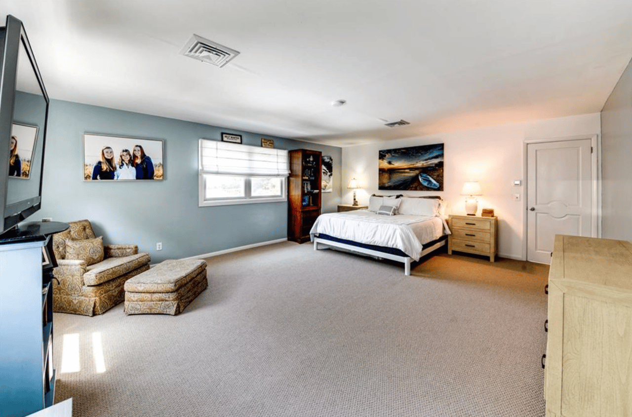 4 Hampton Harbor Road, Hampton Bays