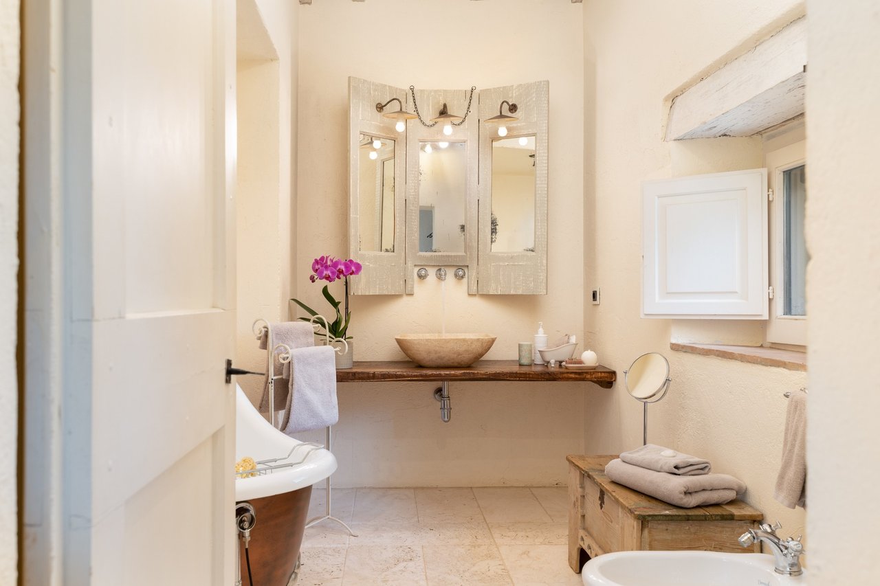 Renovated 18th Century Tuscan Home With Beautiful Hill Views