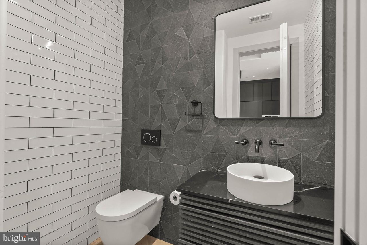 110 S Bonsall St, Philadelphia, PA 19103