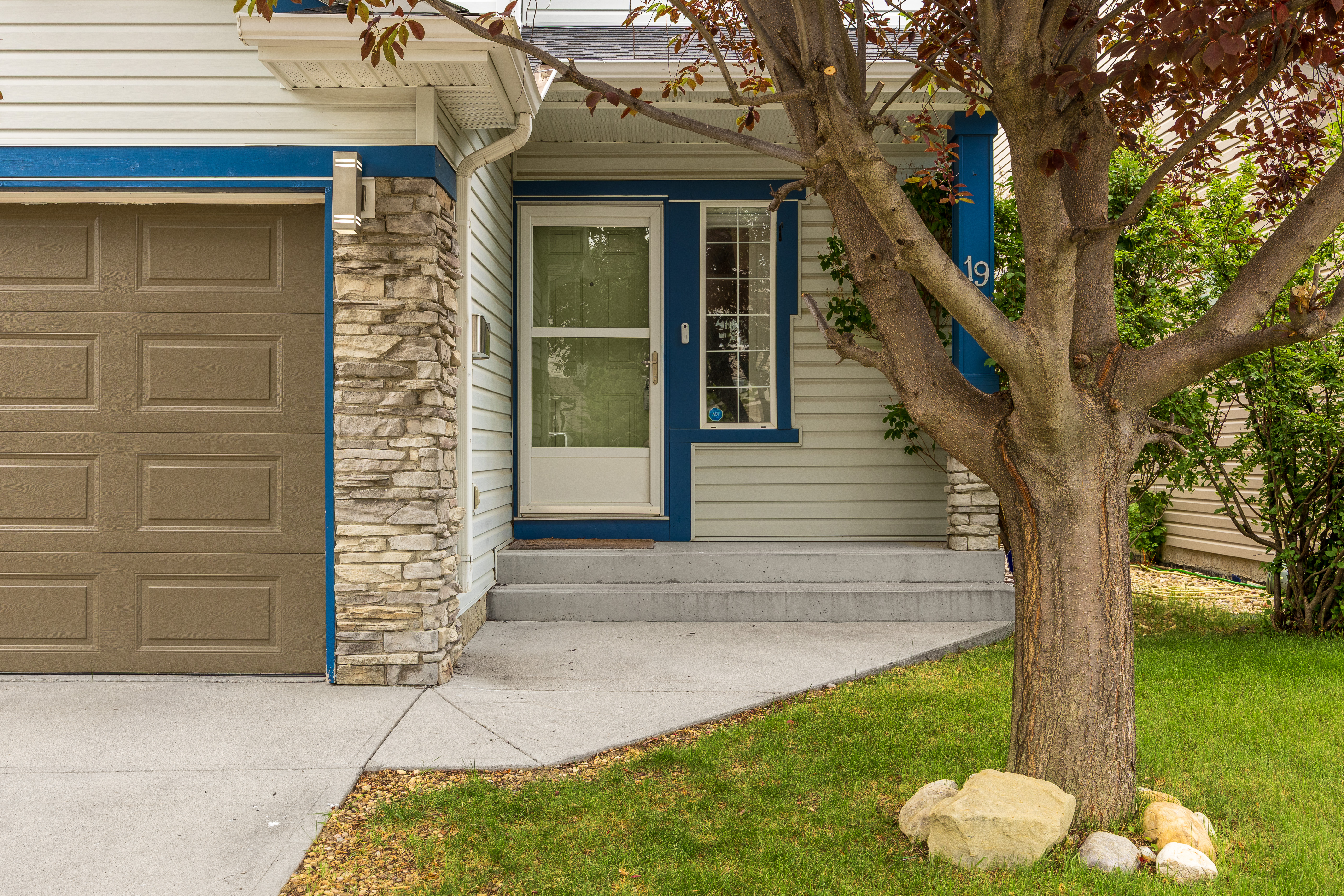 19 Tuscany Ridge Heights NW