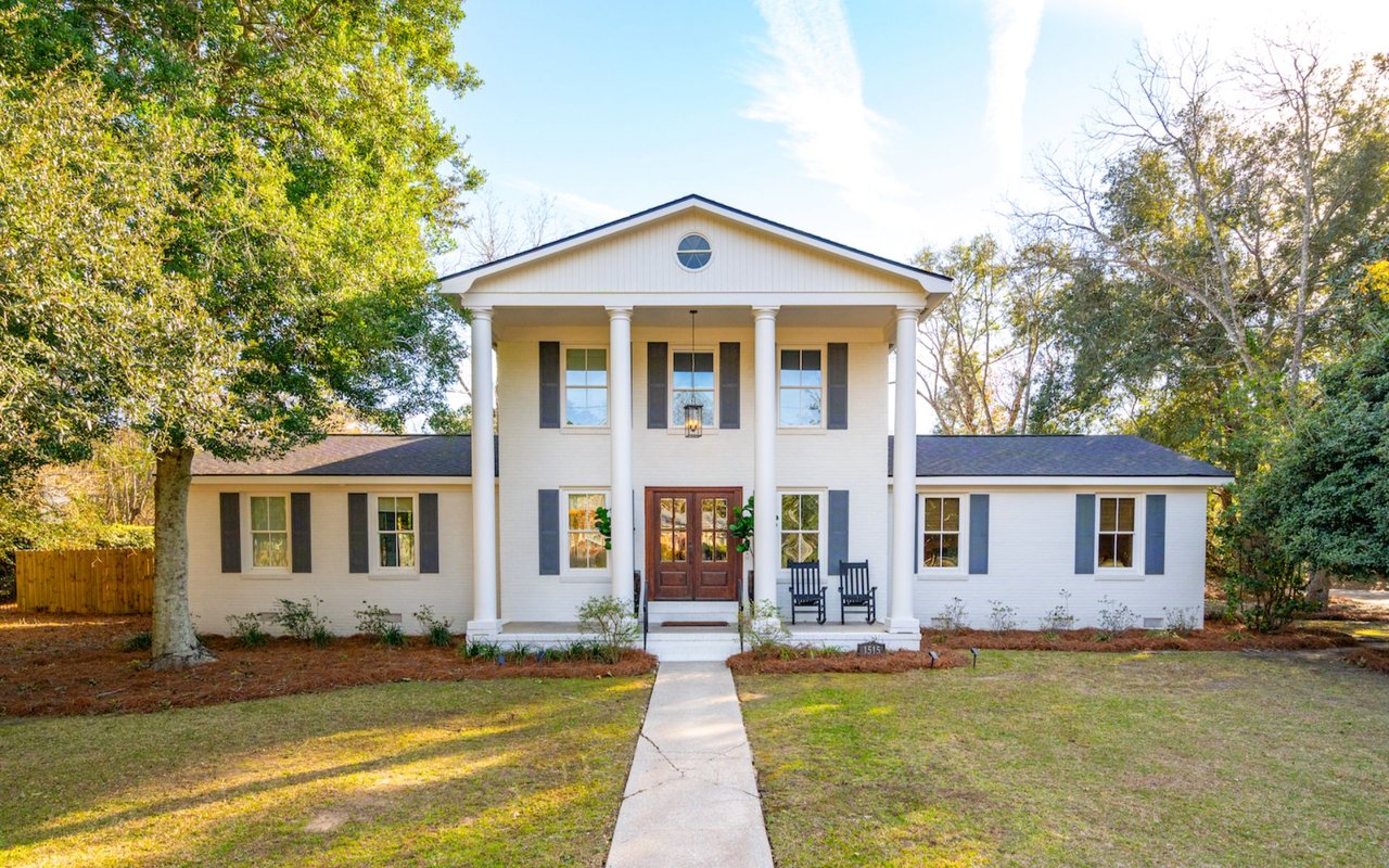 Renovated Home in Country Club II – 1515 Burningtree Road