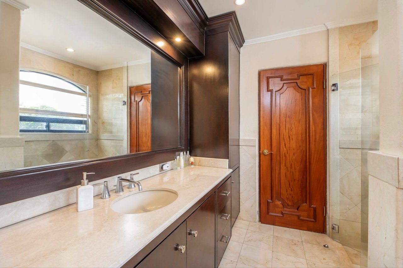 Mediterranean One Level Villa, Santa Ana, San Jose