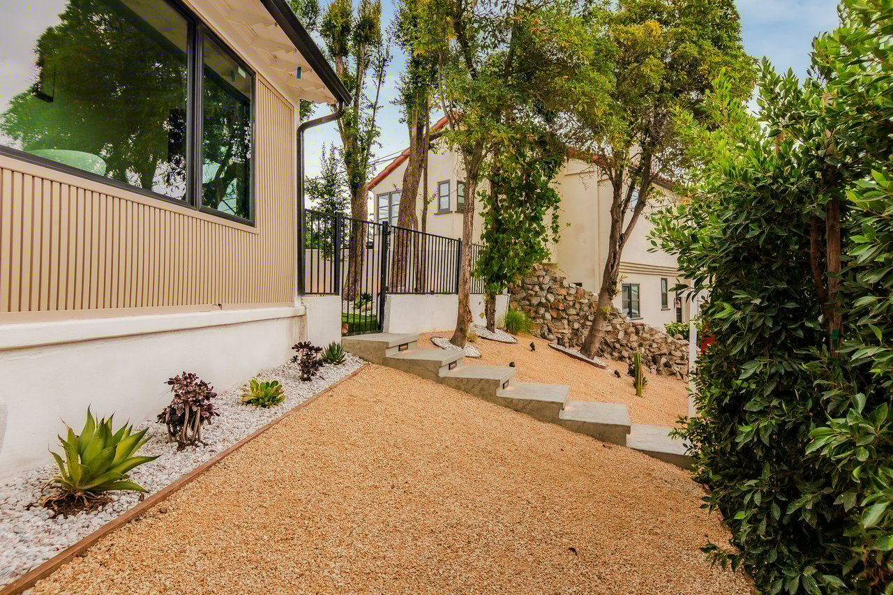 8921 Appian Way, Hollywood Hills