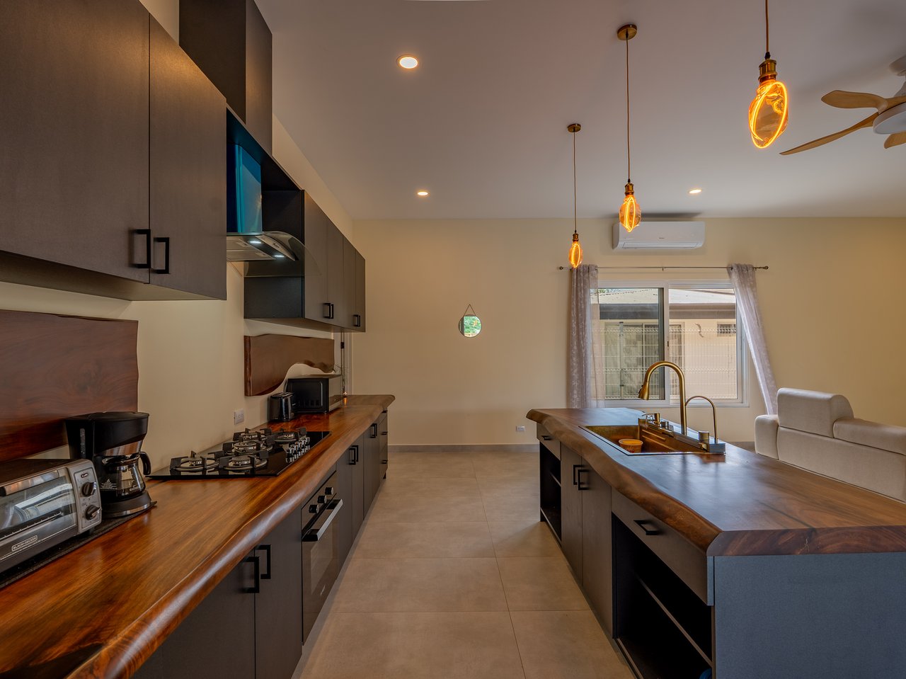 Refined Tropical Home in Uvita, Costa Rica | Walk to Beach & Parque Nacional Marino Ballena