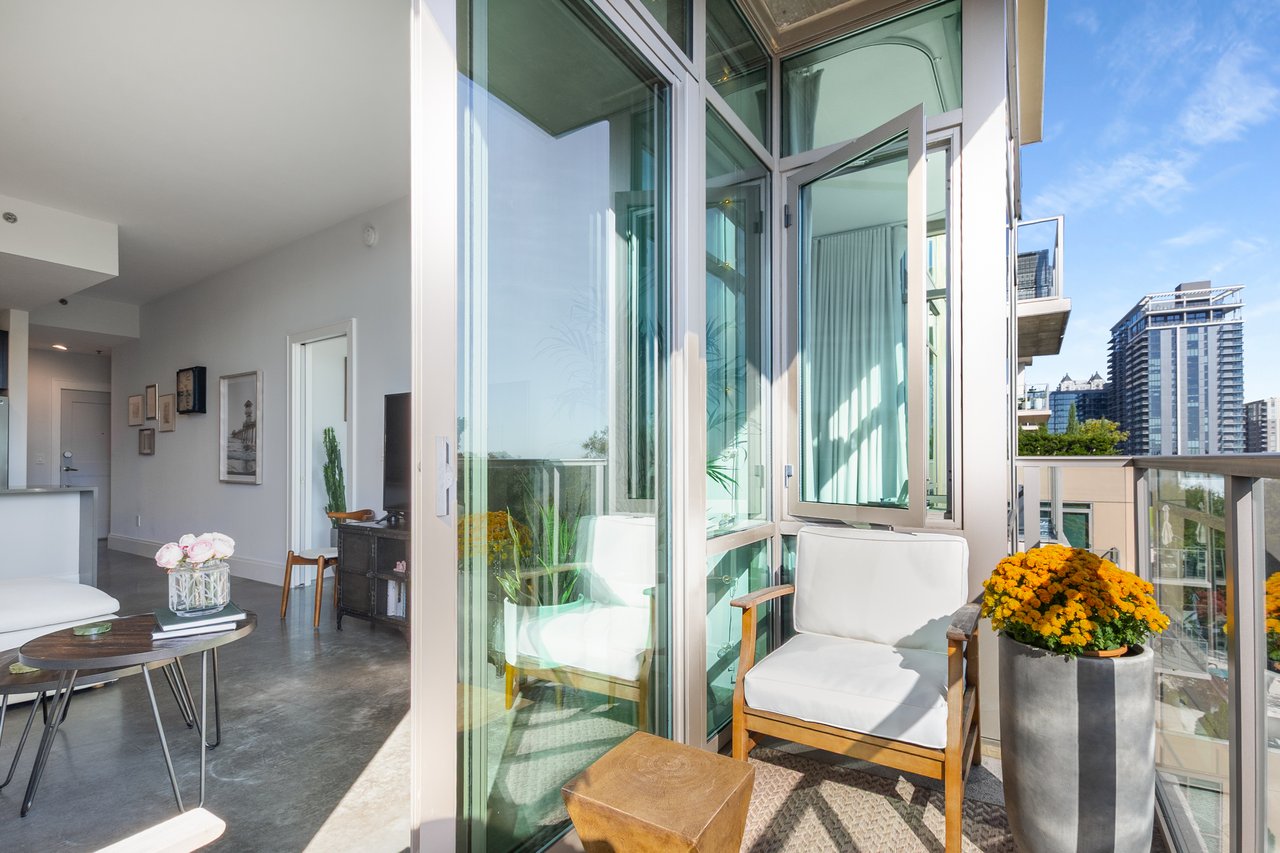 905 Juniper Street NE Unit 704