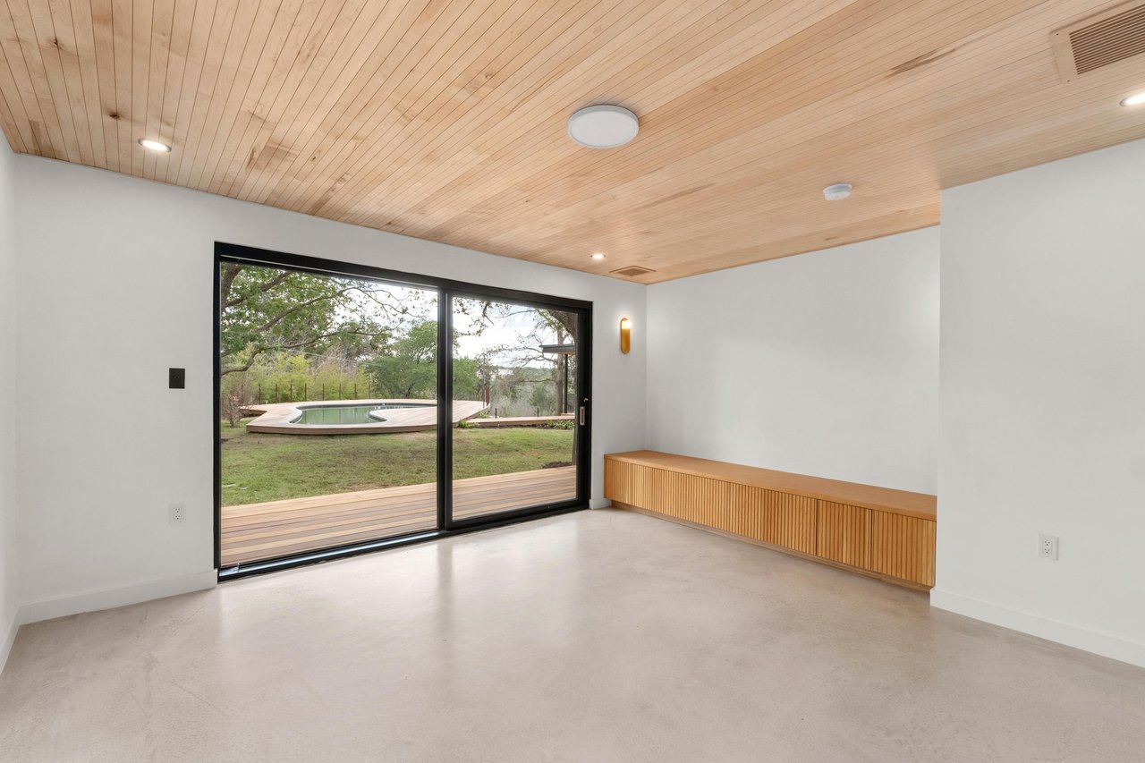 203 Wildcat Hollow and 100 Redbud Trail