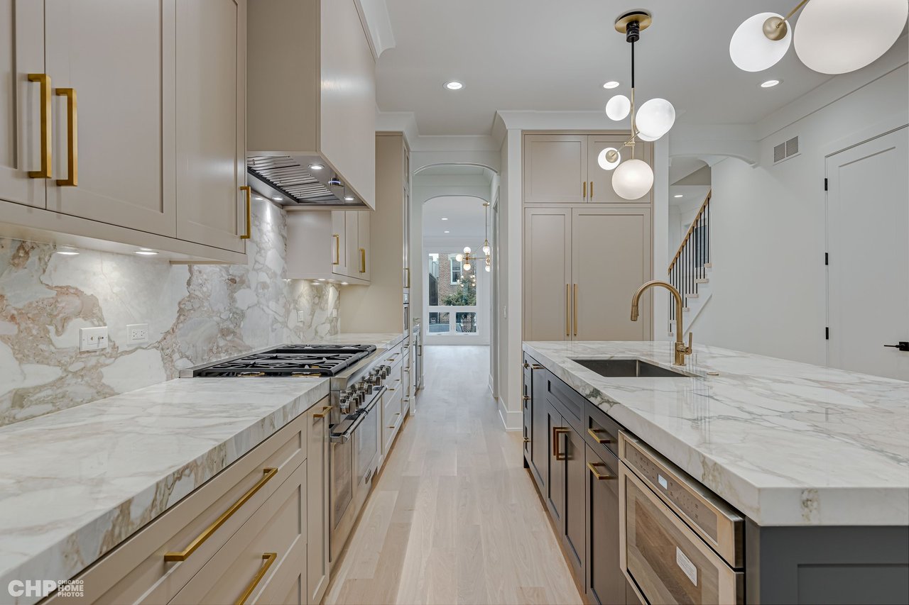 Coming Soon - 3452 N Bell, Roscoe Village