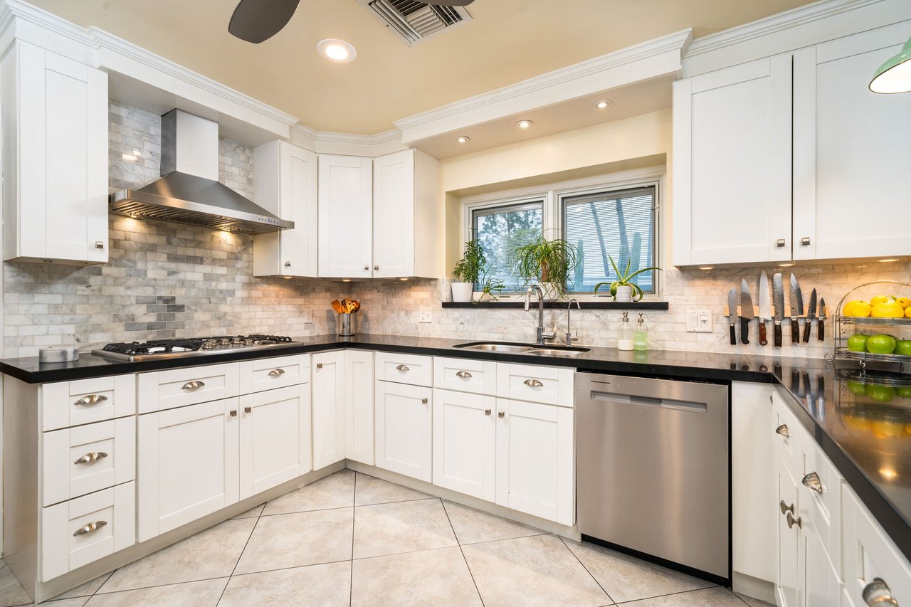 257 W Sonora Place