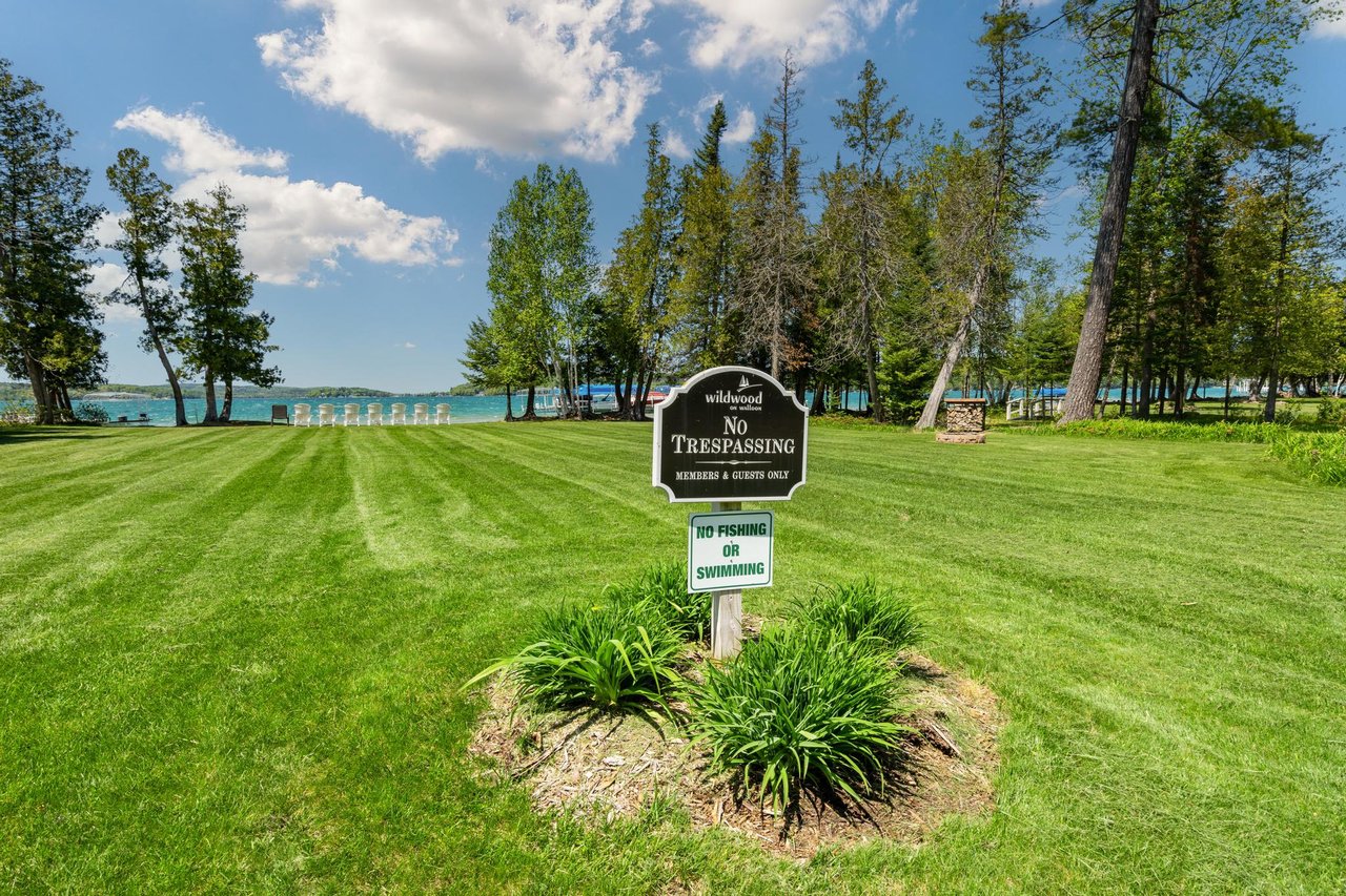 Wildwood Condo, Walloon Lake