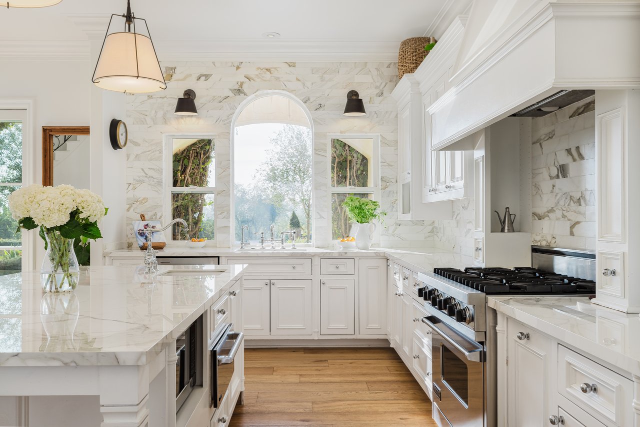 6201 Old Balcom Canyon Rd