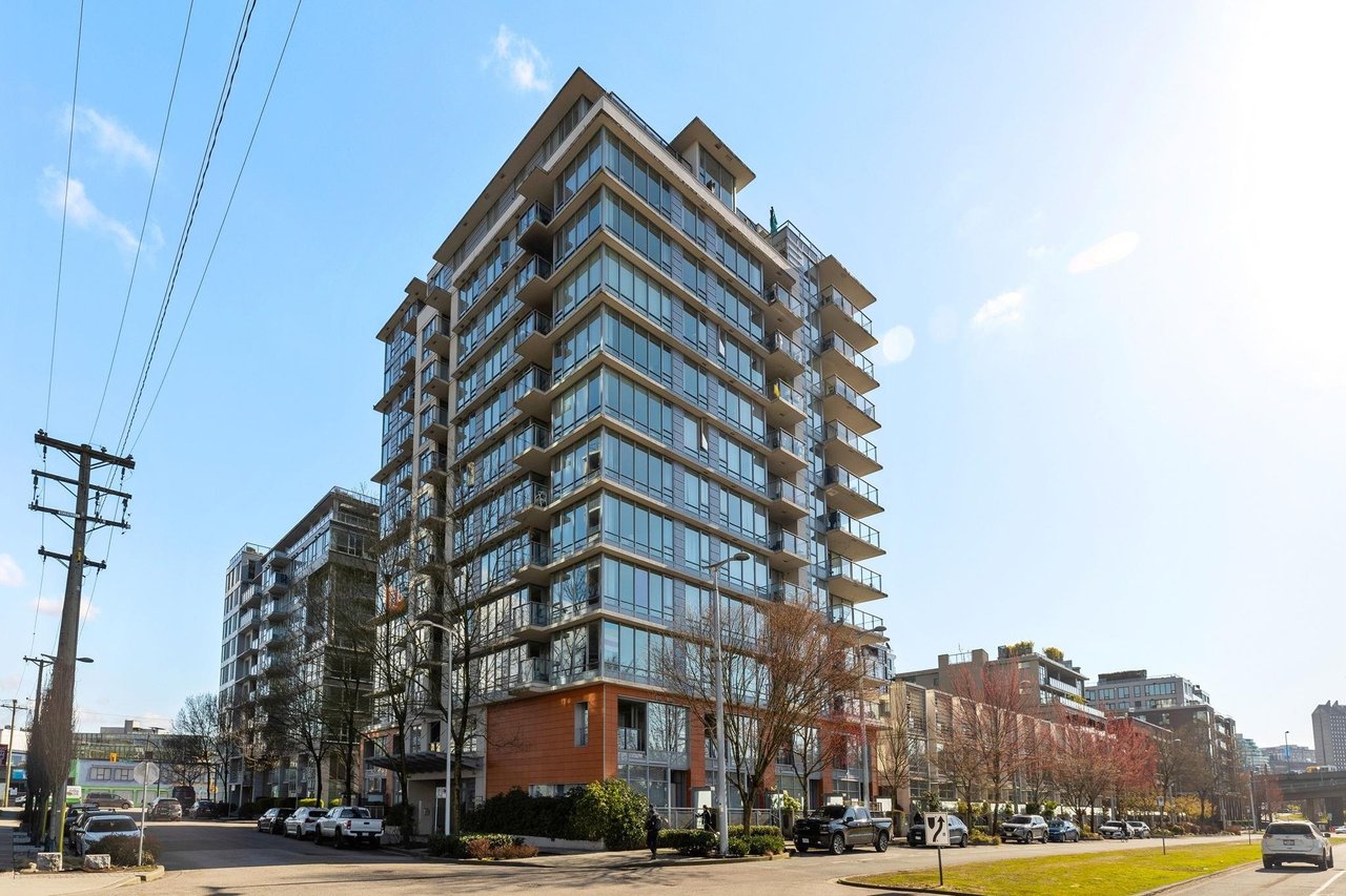 1833 Crowe St, #205