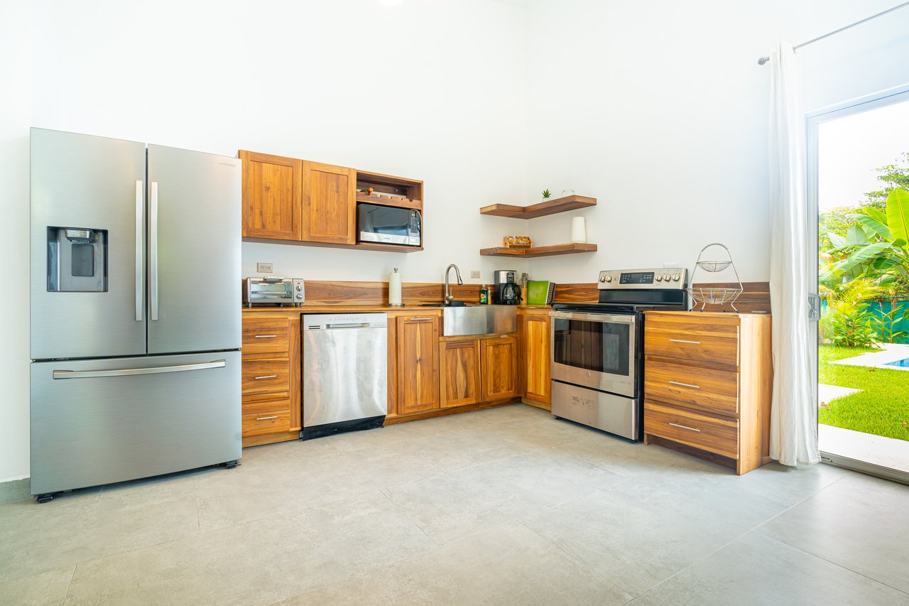 Brand New Home! Nature Lovers Escape by Uvita's Bamboo Forest and Swimming Holes