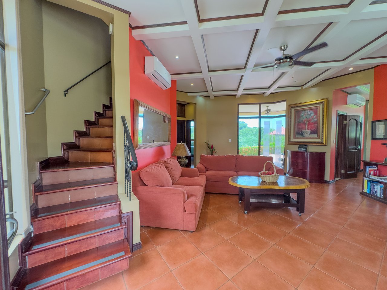 Tropical Estate in Gated Community near Quepos